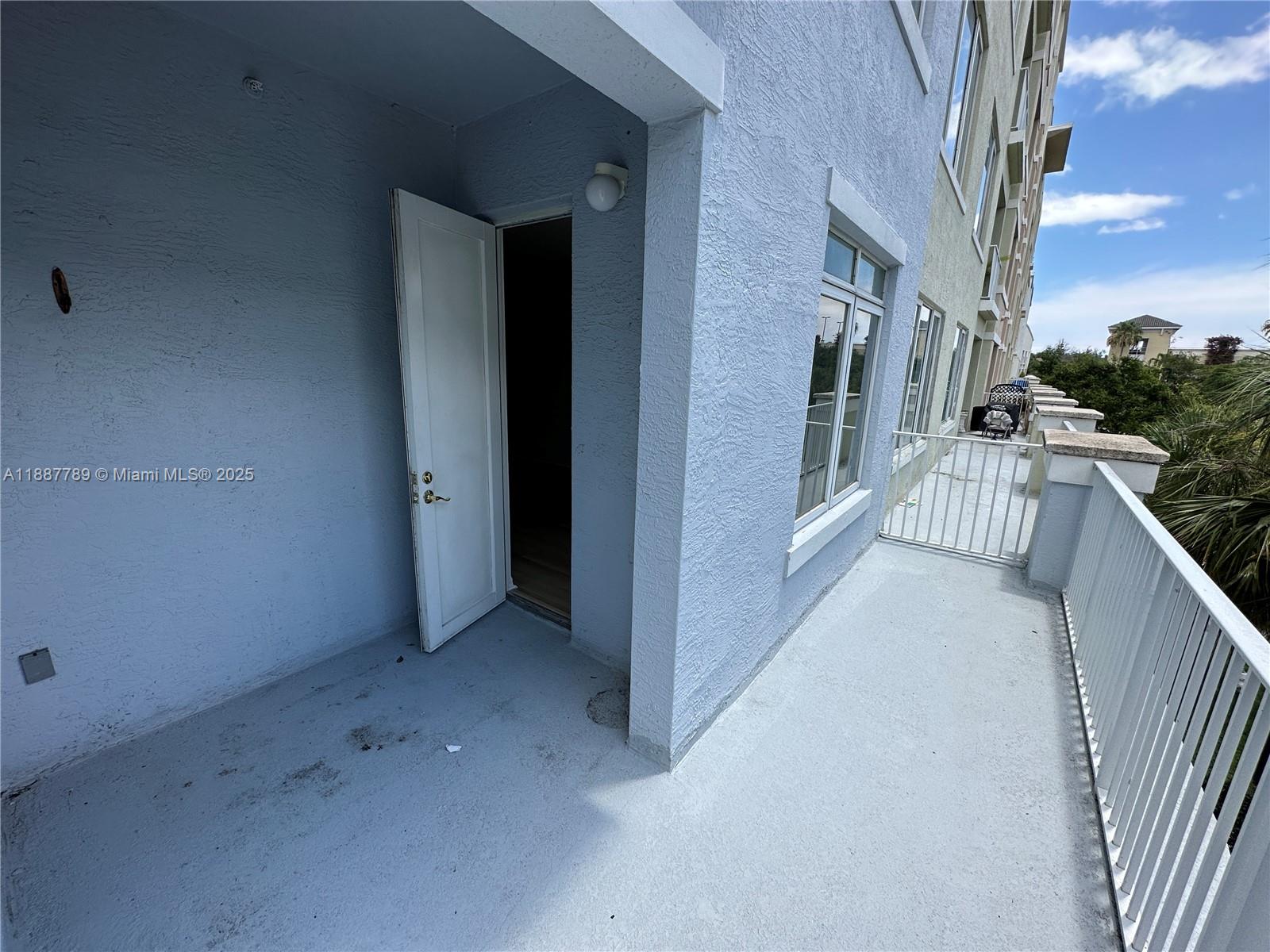 VILLAGE AT ABACOA CONDO - Residential Lease