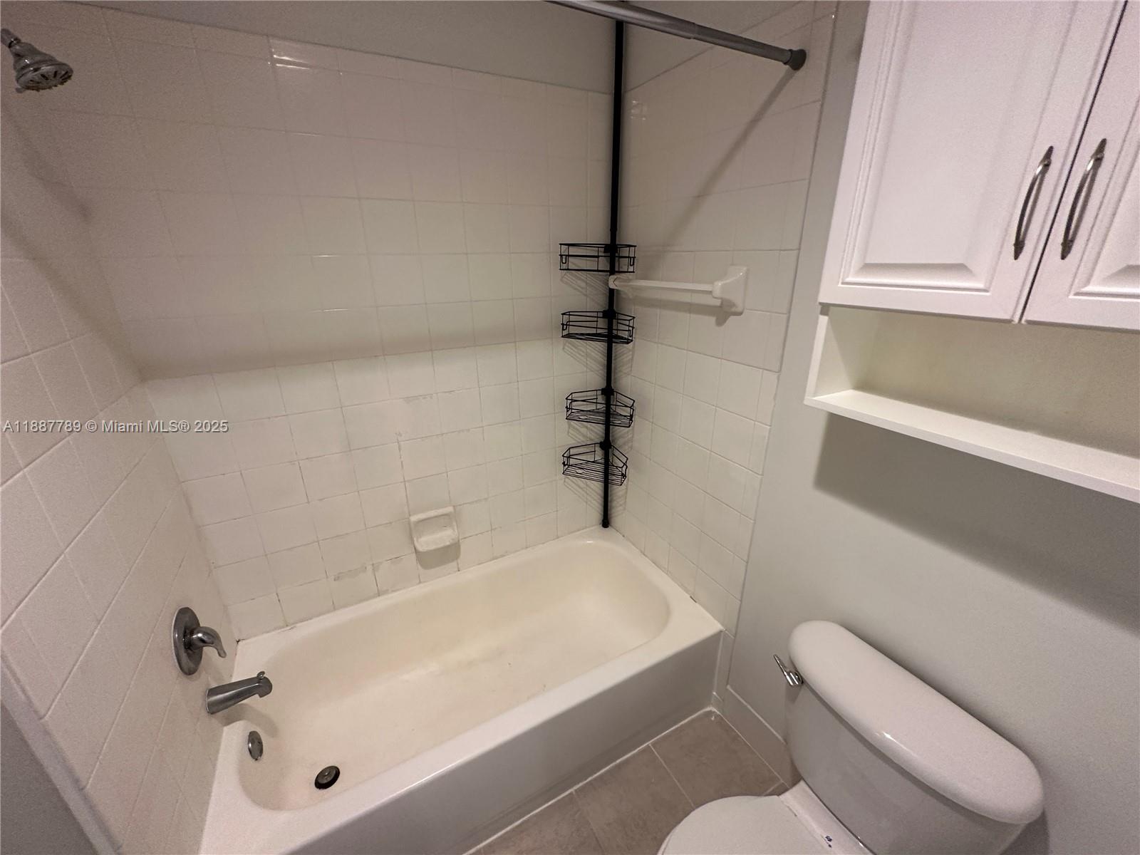 VILLAGE AT ABACOA CONDO - Residential Lease