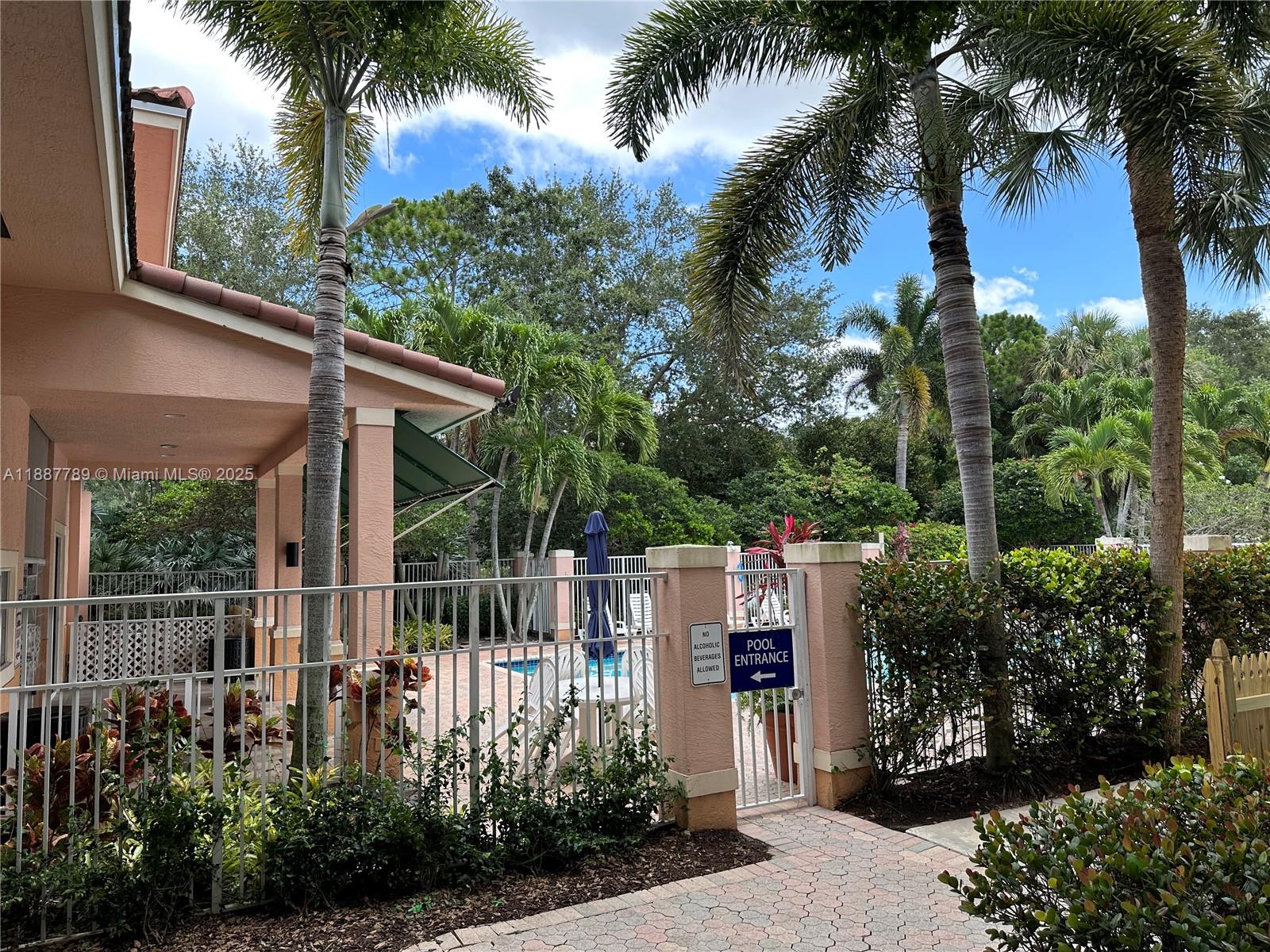 VILLAGE AT ABACOA CONDO - Residential Lease