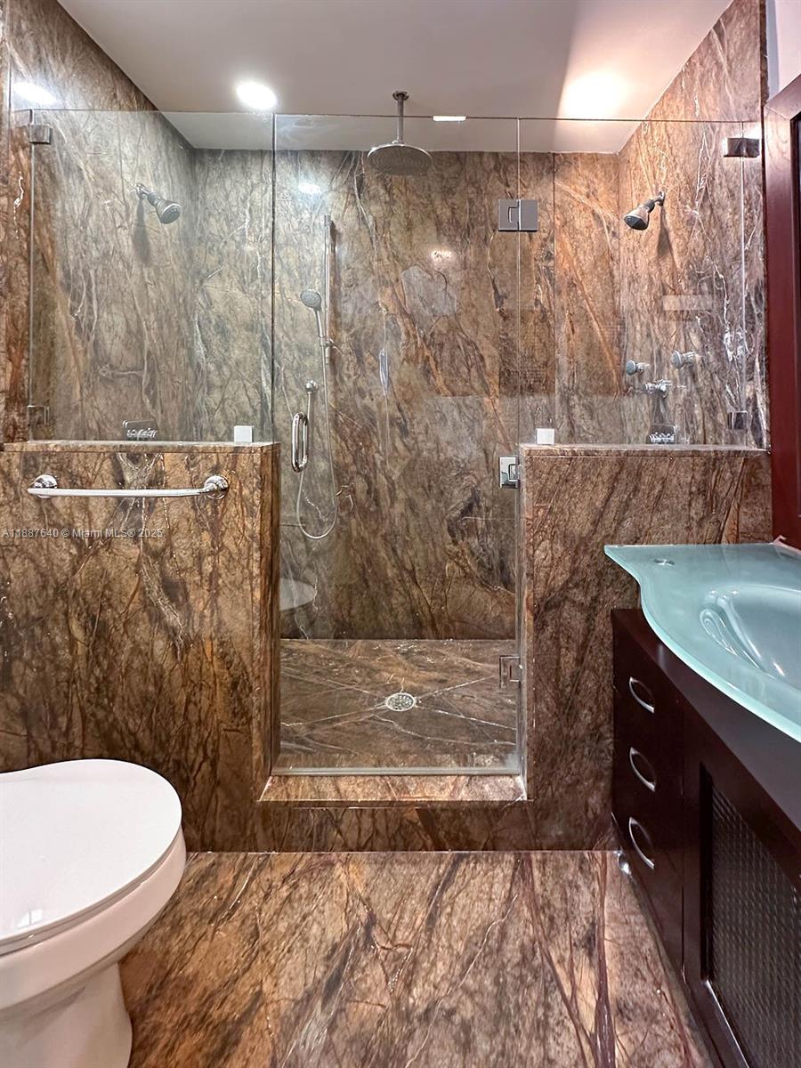 HOLLYWOOD LAKES SECTION - Residential