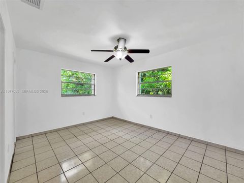 Tiny photo for 15401 SW 212th St, Miami, FL 33187 (MLS # A11977093)