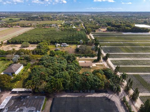 Tiny photo for 15401 SW 212th St, Miami, FL 33187 (MLS # A11977093)