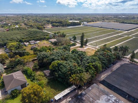 Tiny photo for 15401 SW 212th St, Miami, FL 33187 (MLS # A11977093)