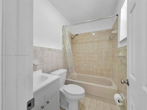 Tiny photo for 15401 SW 212th St, Miami, FL 33187 (MLS # A11977093)