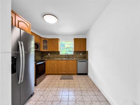 Tiny photo for 15401 SW 212th St, Miami, FL 33187 (MLS # A11977093)