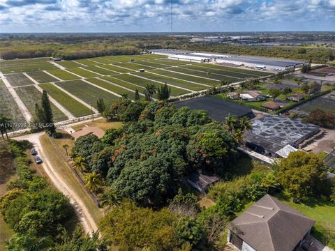 Tiny photo for 15401 SW 212th St, Miami, FL 33187 (MLS # A11977093)