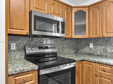 Tiny photo for 15401 SW 212th St, Miami, FL 33187 (MLS # A11977093)