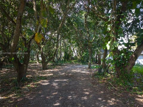 Tiny photo for 15401 SW 212th St, Miami, FL 33187 (MLS # A11977093)