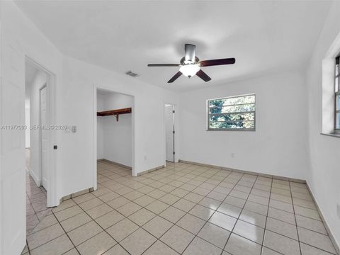 Tiny photo for 15401 SW 212th St, Miami, FL 33187 (MLS # A11977093)