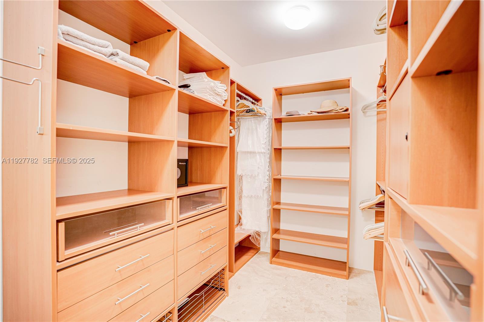 WILLIAMS ISLAND - Residential Lease