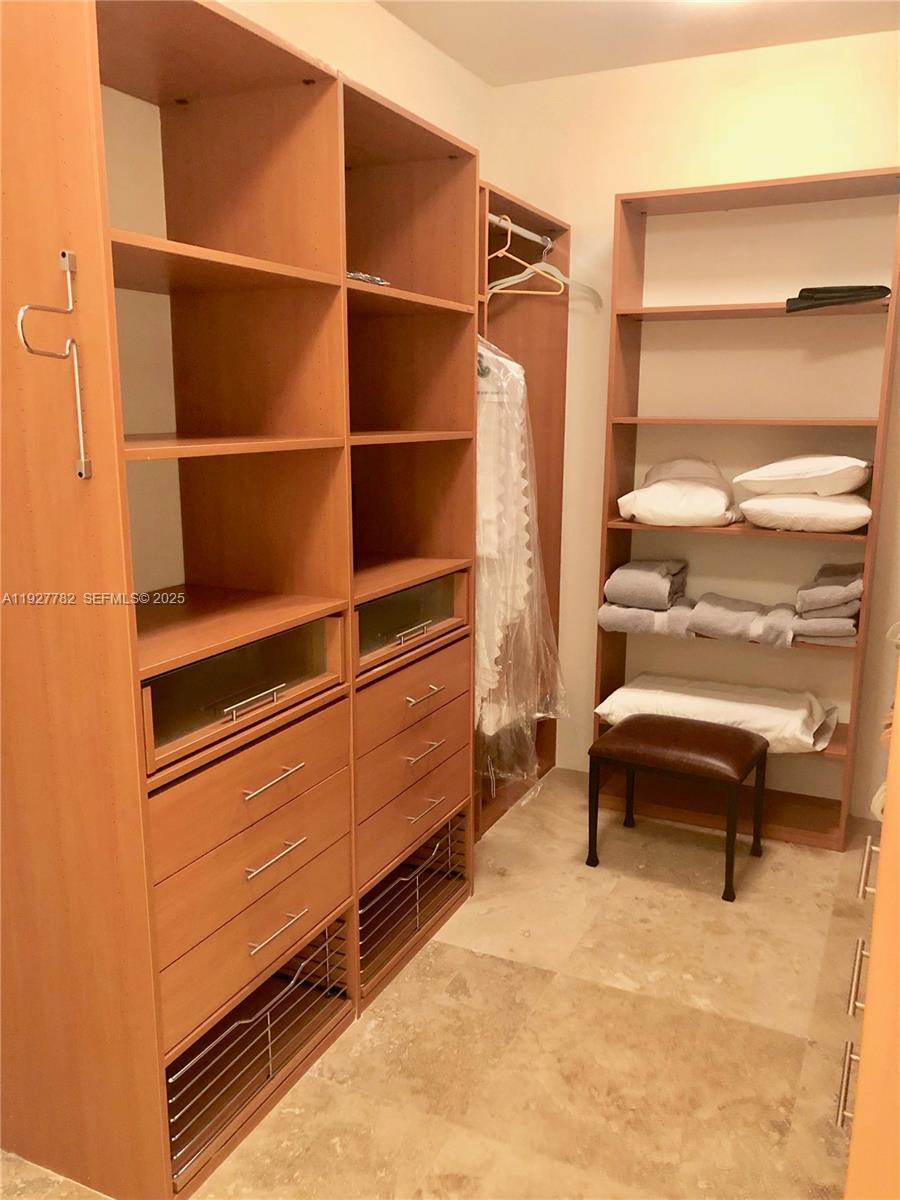 WILLIAMS ISLAND - Residential Lease