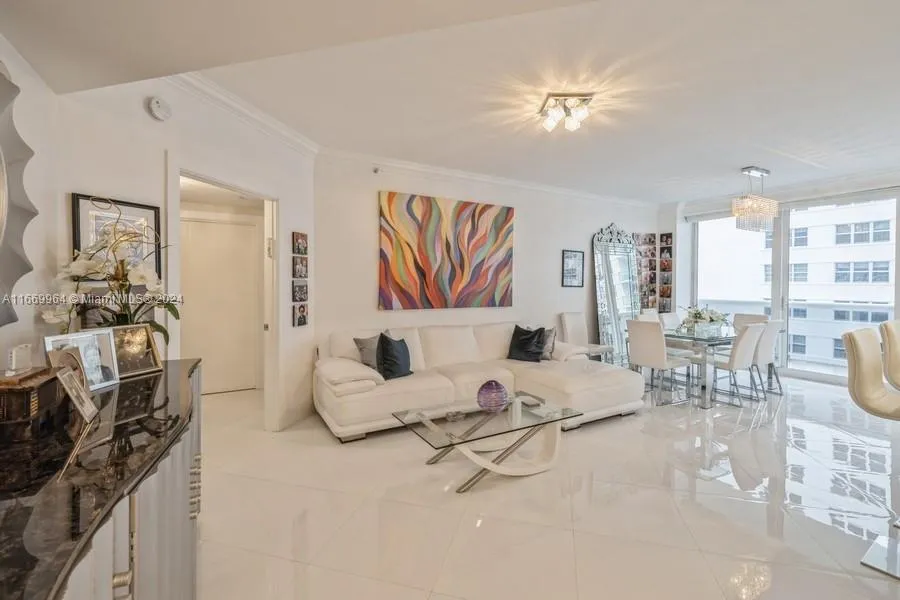 Surfside, Florida 33154, United States, 3 Bedrooms Bedrooms, ,3 BathroomsBathrooms,Residential,Pending,40276