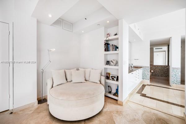 PORTOFINO TOWER CONDO - Residential