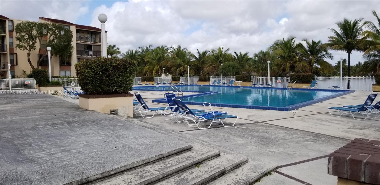 Rental Property at 14201 N Kendall Dr 212-D, Miami, Broward County, Florida - Bedrooms: 1 
Bathrooms: 1  - $1,900 MO.