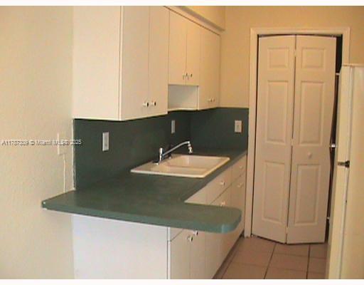 1408 SW 9th Ave 1408