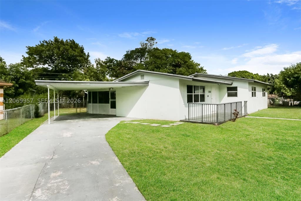 Photo of 1101 NW 18th St, Fort Lauderdale, FL 33311 (MLS # A12069957)