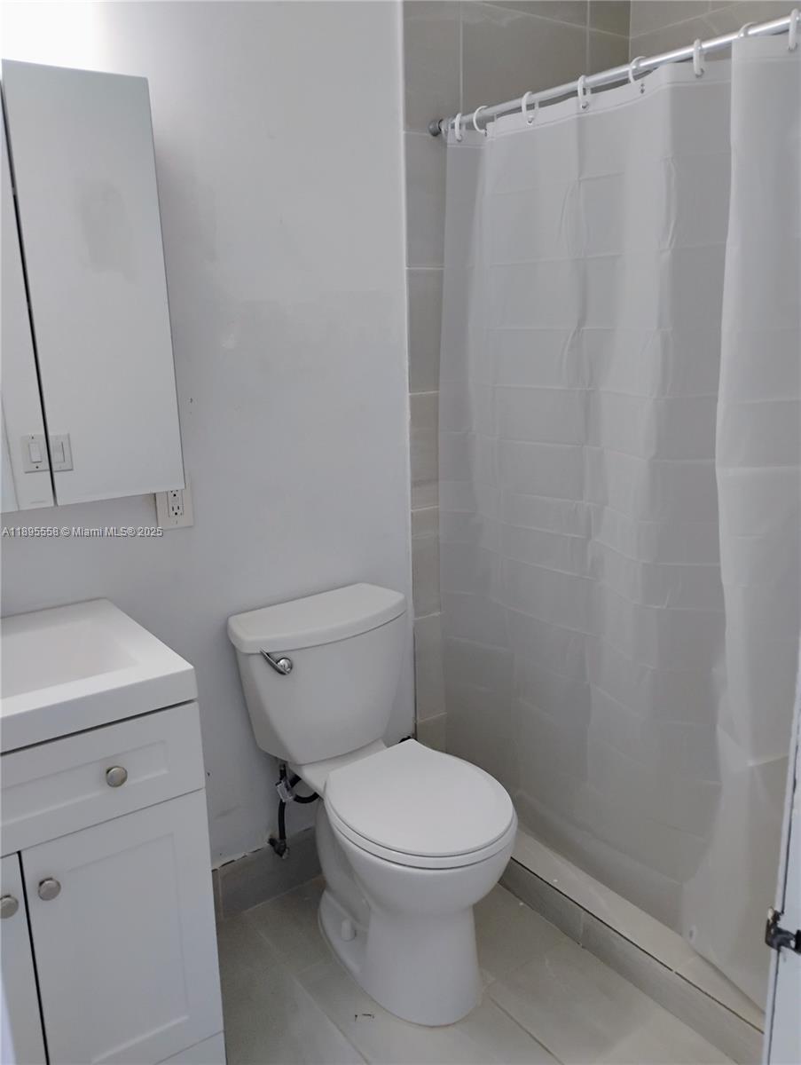 HOLLYWOOD SOUTH SIDE ADD - Residential Lease