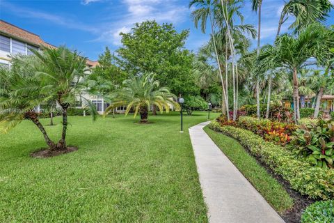 A home in Lauderdale Lakes