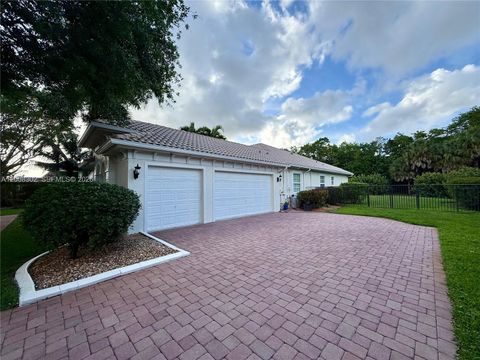 Tiny photo for 12743 N Winners Cir, Davie, FL 33330 (MLS # A12008302)