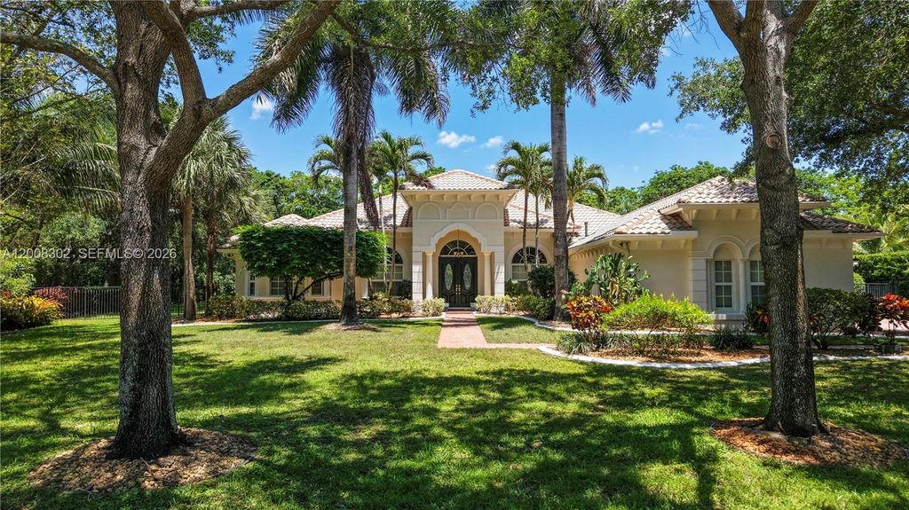 Photo of 12743 N Winners Cir, Davie, FL 33330 (MLS # A12008302)