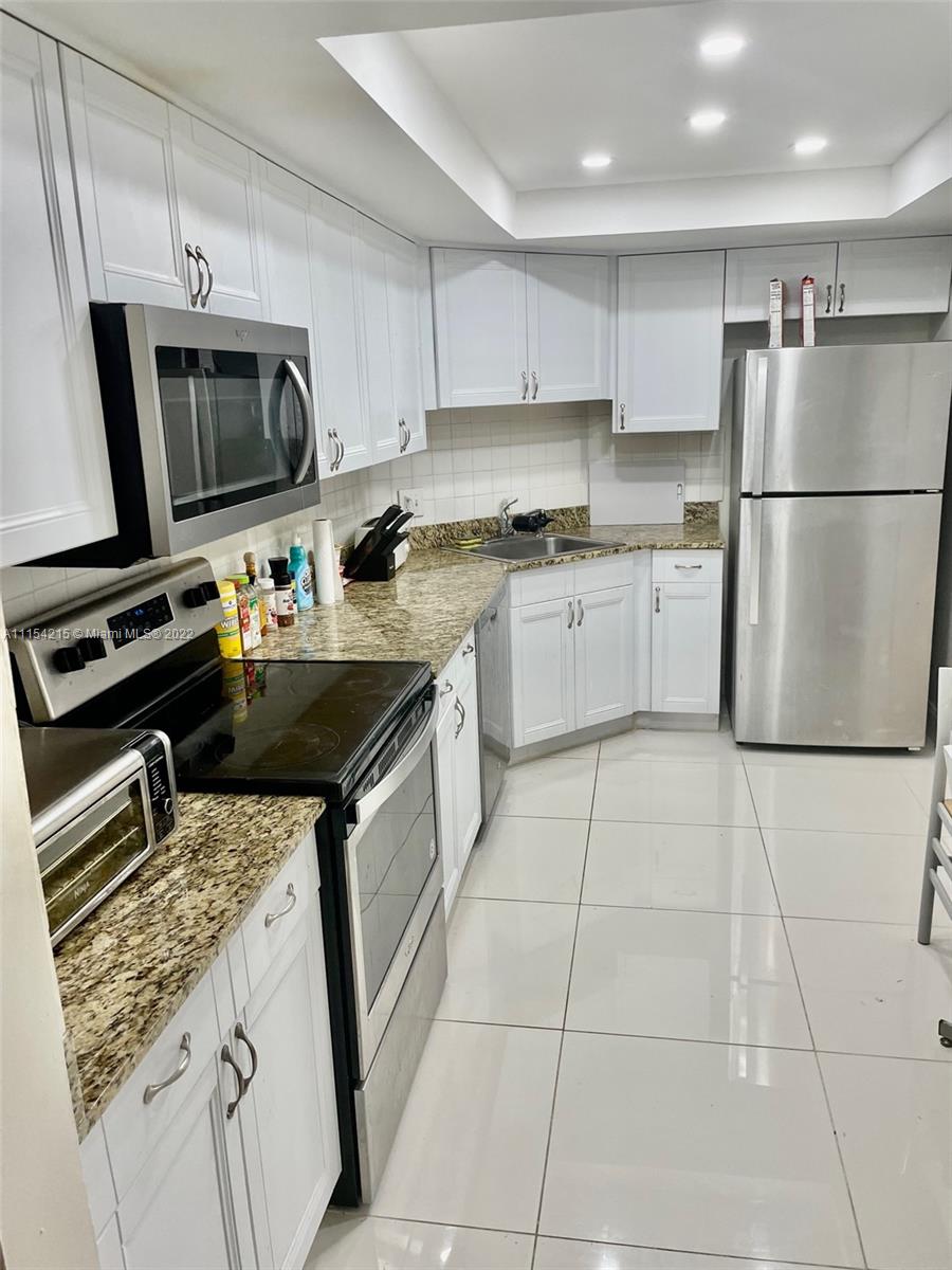 CARLTON TOWER CONDO - Residential Lease