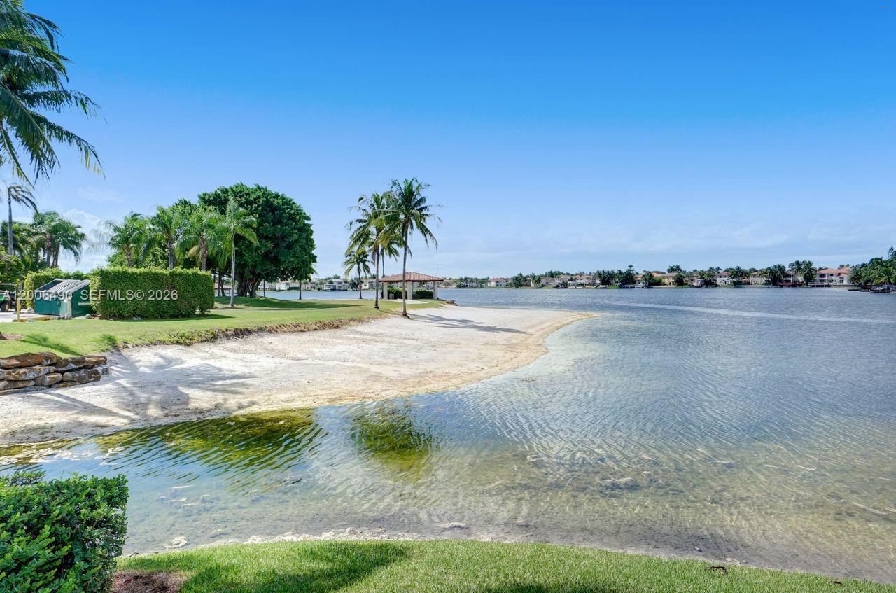 CAPTIVA CONDO B - Residential