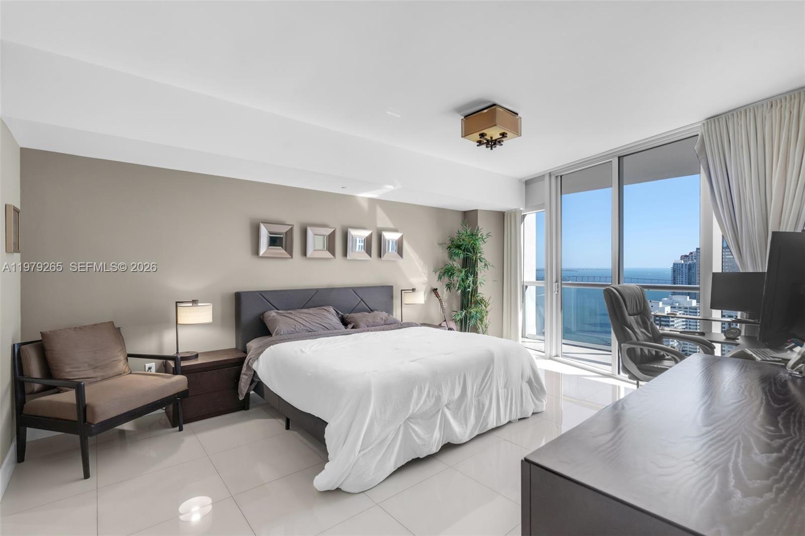 ICON BRICKELL NO TWO - Residential