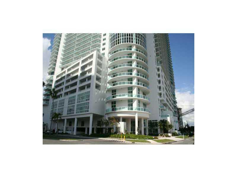 ONE OF A KIND LOFT AT THIS PERFECT LOCATION. LARGE ONE BEDROOM UNIT WITH DOBLE HIGHT CEILINGS AND OVERSIZED BALCONY OVERLOOKING THE BAY. THIS UNIT IS IN IMPECCABLE CONDITIONS AND READY TO BE RENTED. ******EASY TO SHOW ***** FOR SHOWINGS PLEASE USE SHOWING ASSISTANCE OR EMAIL LISTING AGENT.