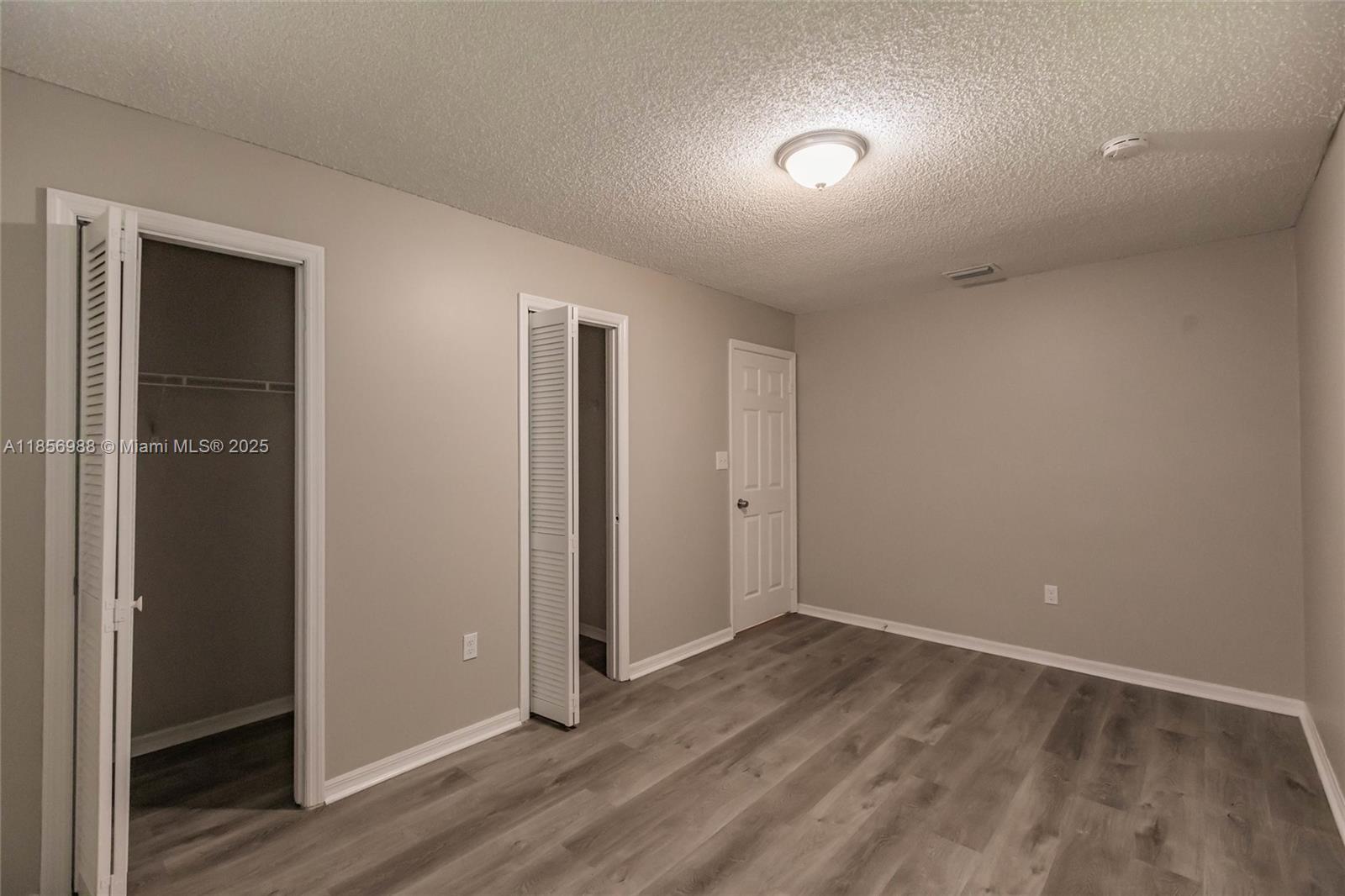 LAKEWOOD PARK UNIT 7 - Residential