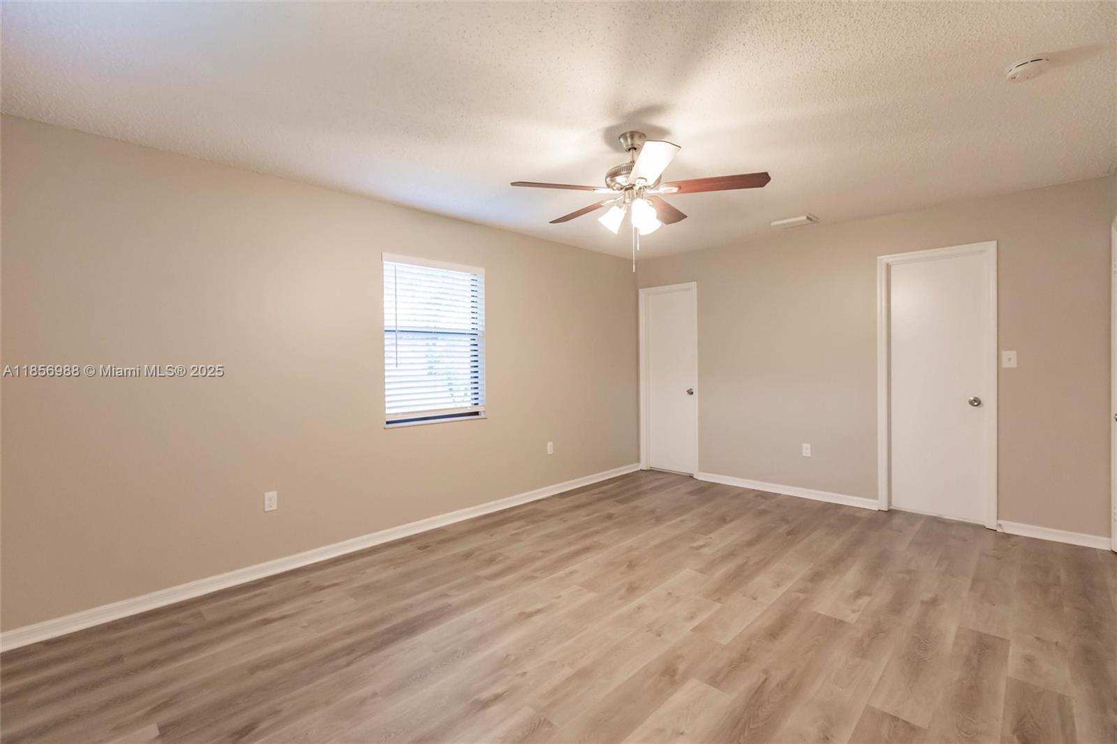 LAKEWOOD PARK UNIT 7 - Residential