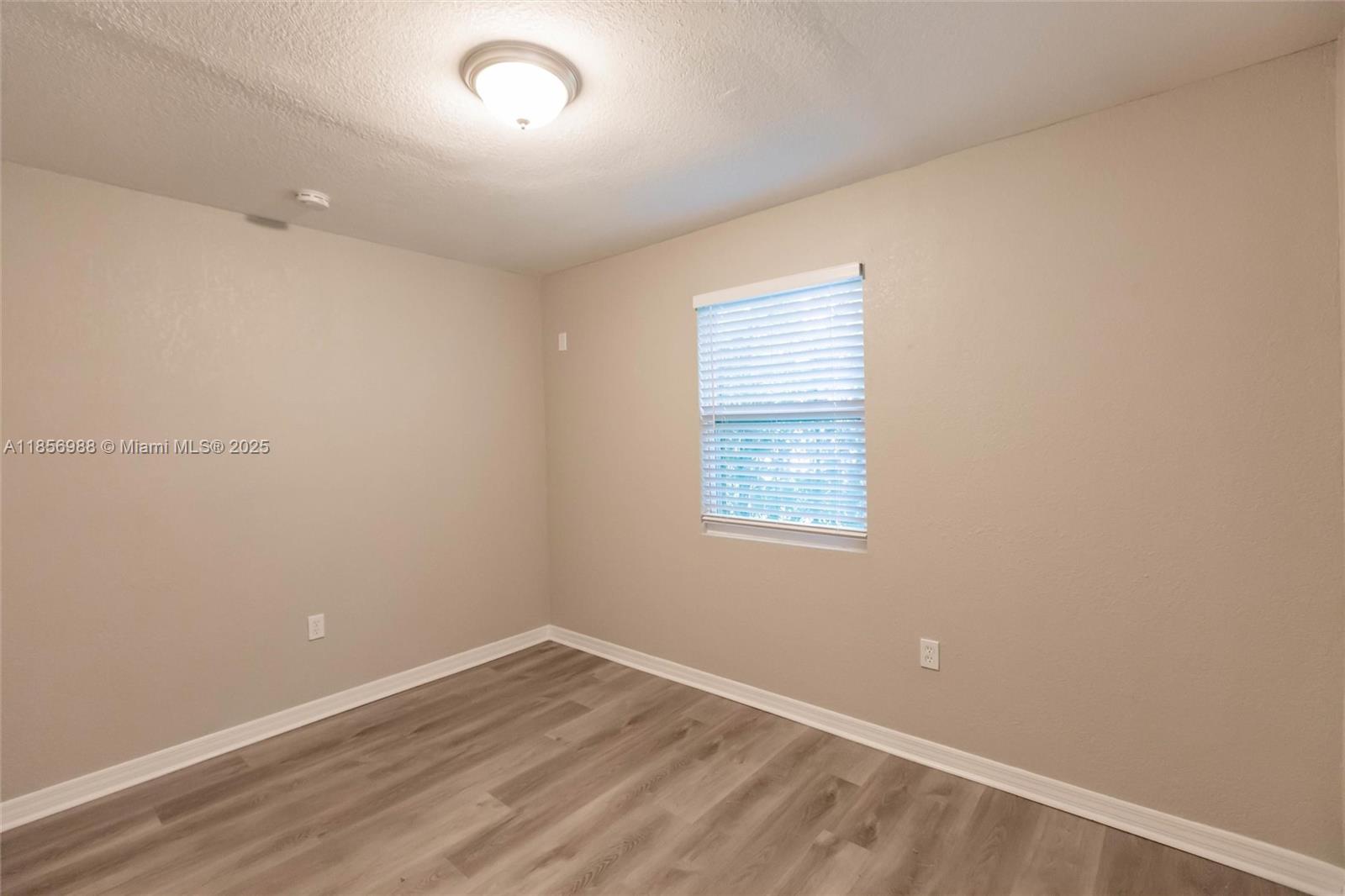 LAKEWOOD PARK UNIT 7 - Residential