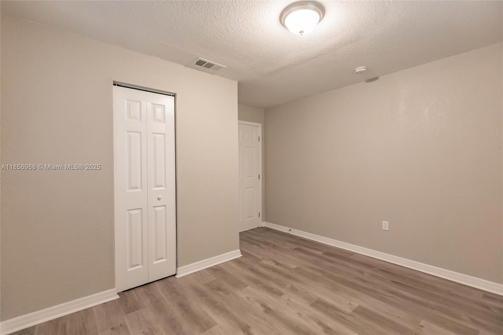 LAKEWOOD PARK UNIT 7 - Residential