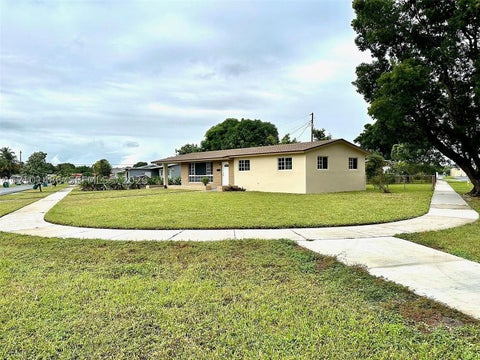 Photo of 821 NW 173rd Ter, Miami Gardens, FL 33169 (MLS # A12101486)