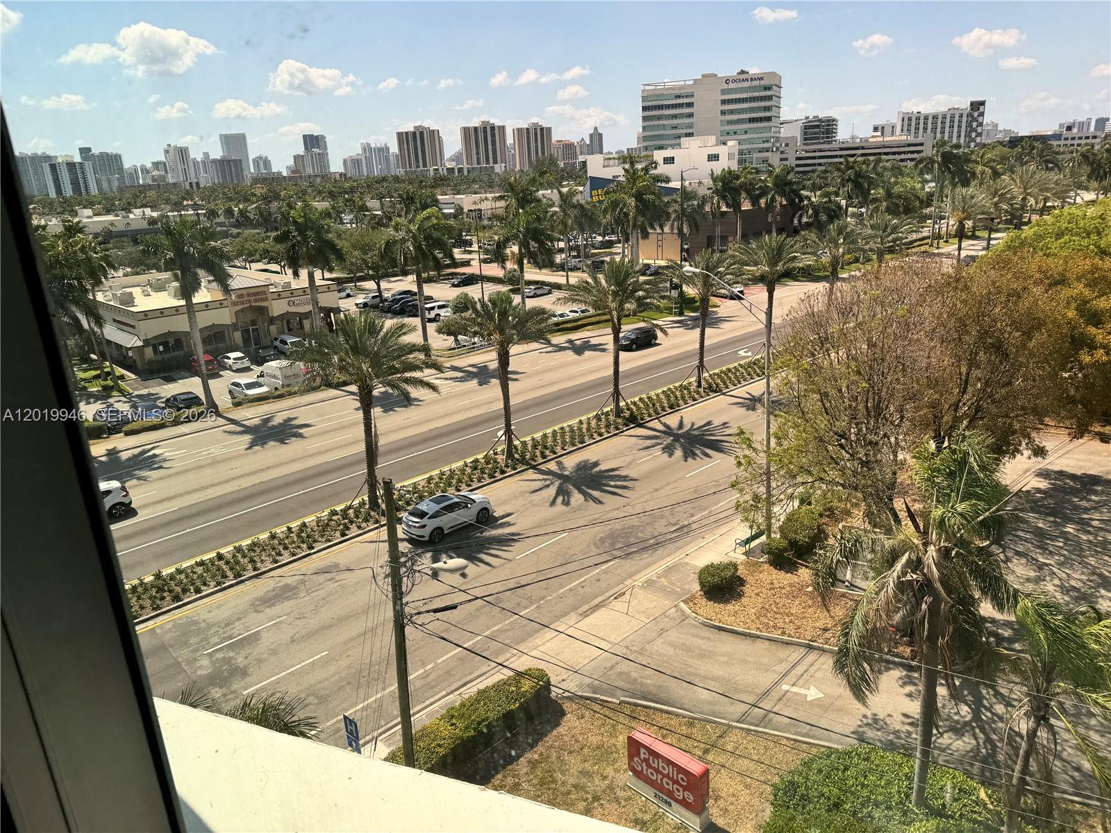 21290 Biscayne Blvd 405
