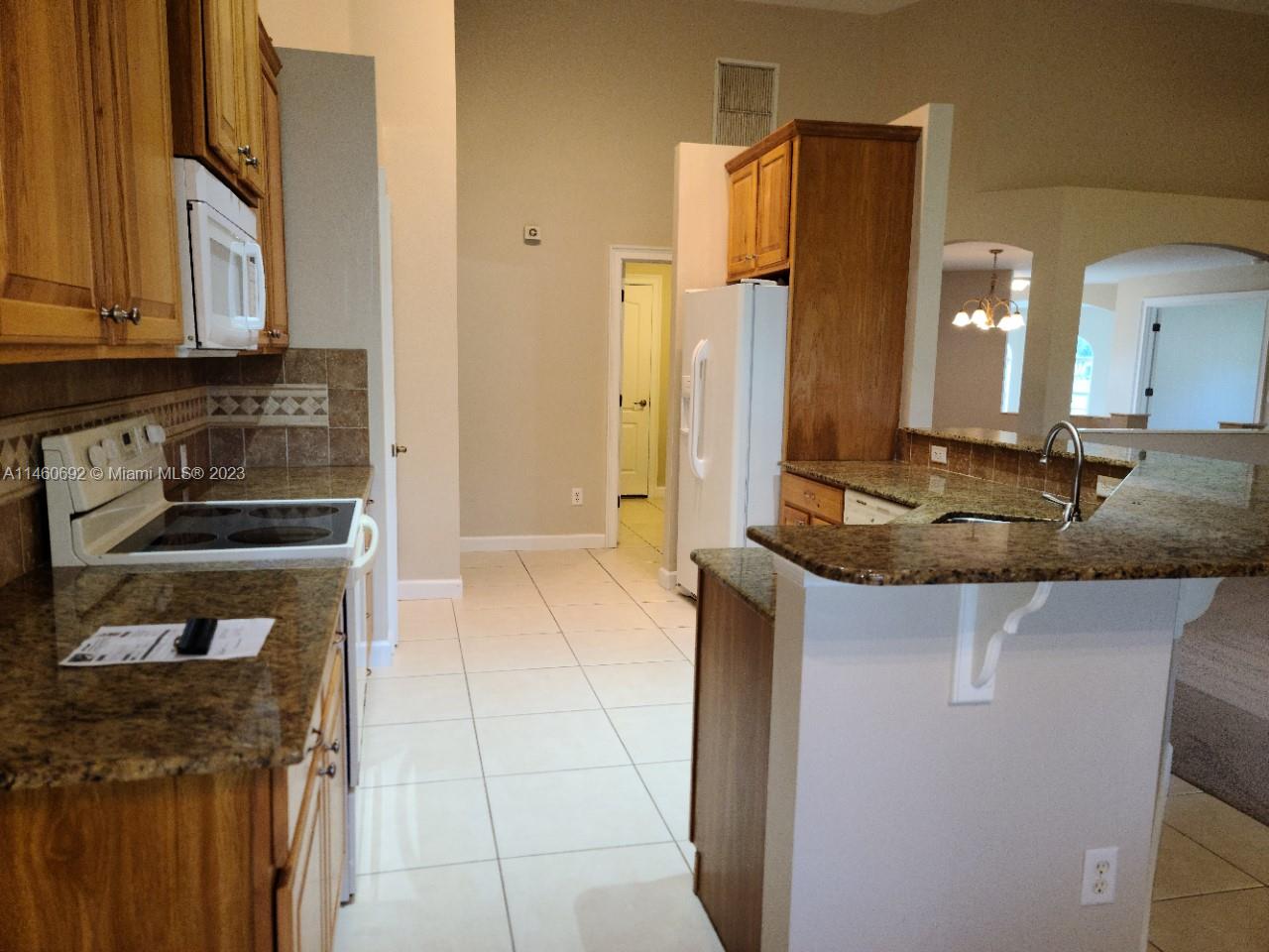 PORT ST LUCIE SECTION 33 - Residential Lease