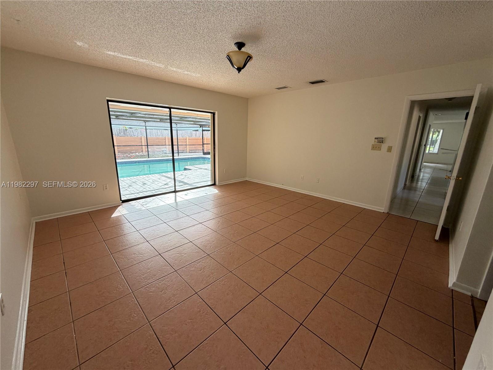 MIAMI LAKES LOCH NESS SEC - Residential Lease