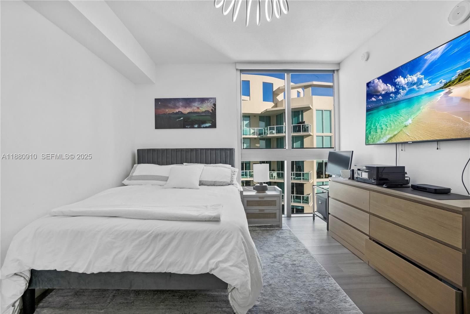 PARQUE TOWERS CONDO - Residential