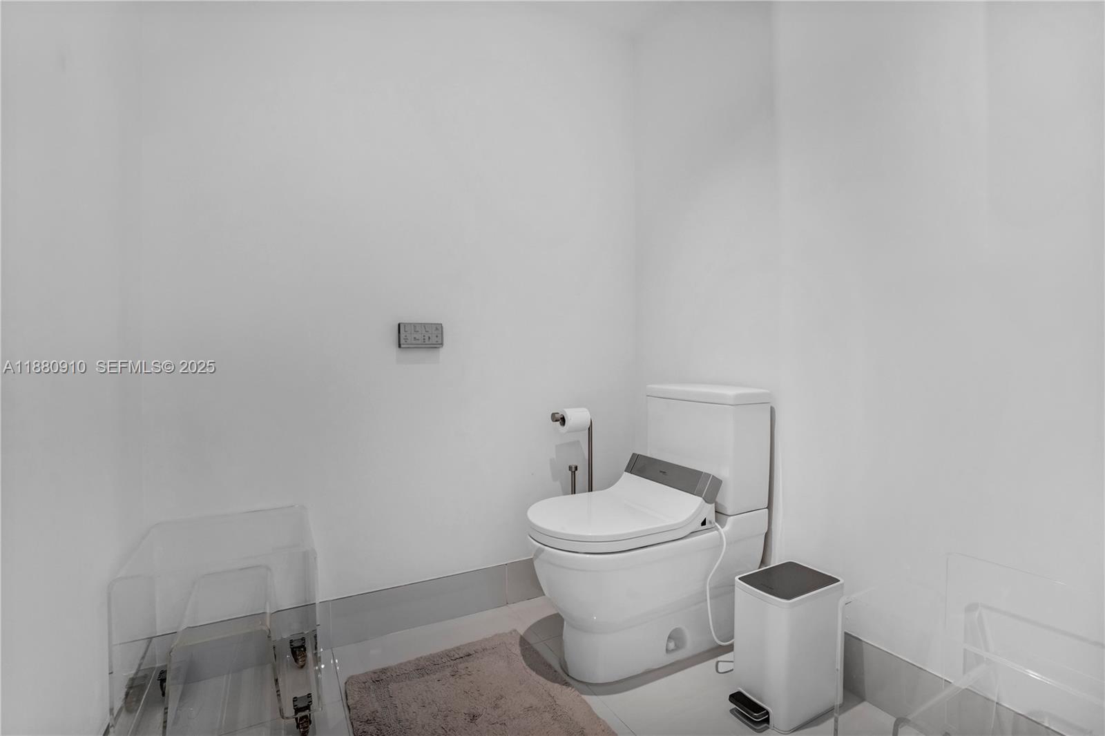 PARQUE TOWERS CONDO - Residential