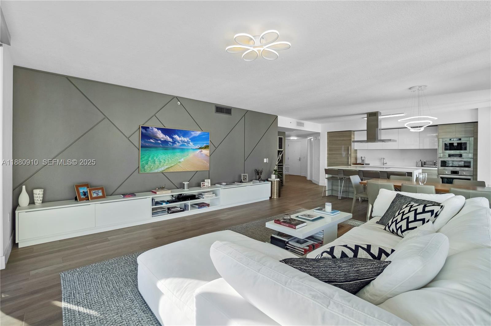 300 Sunny Isles Blvd 4-1802