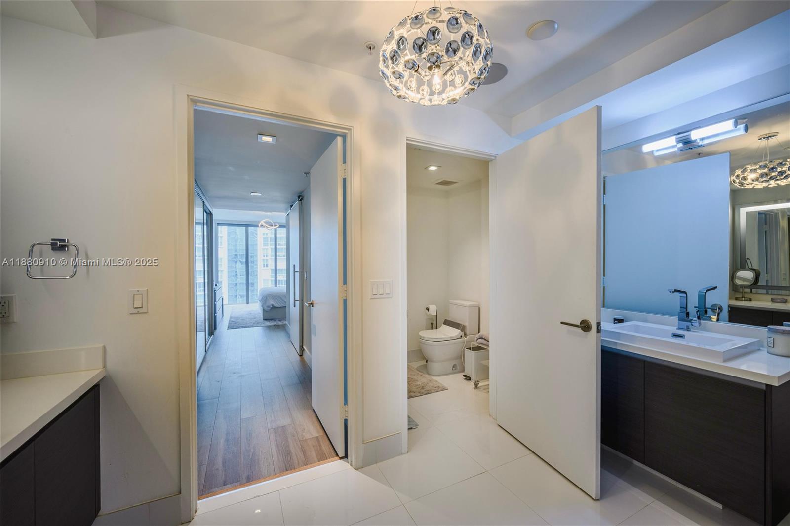 PARQUE TOWERS CONDO - Residential