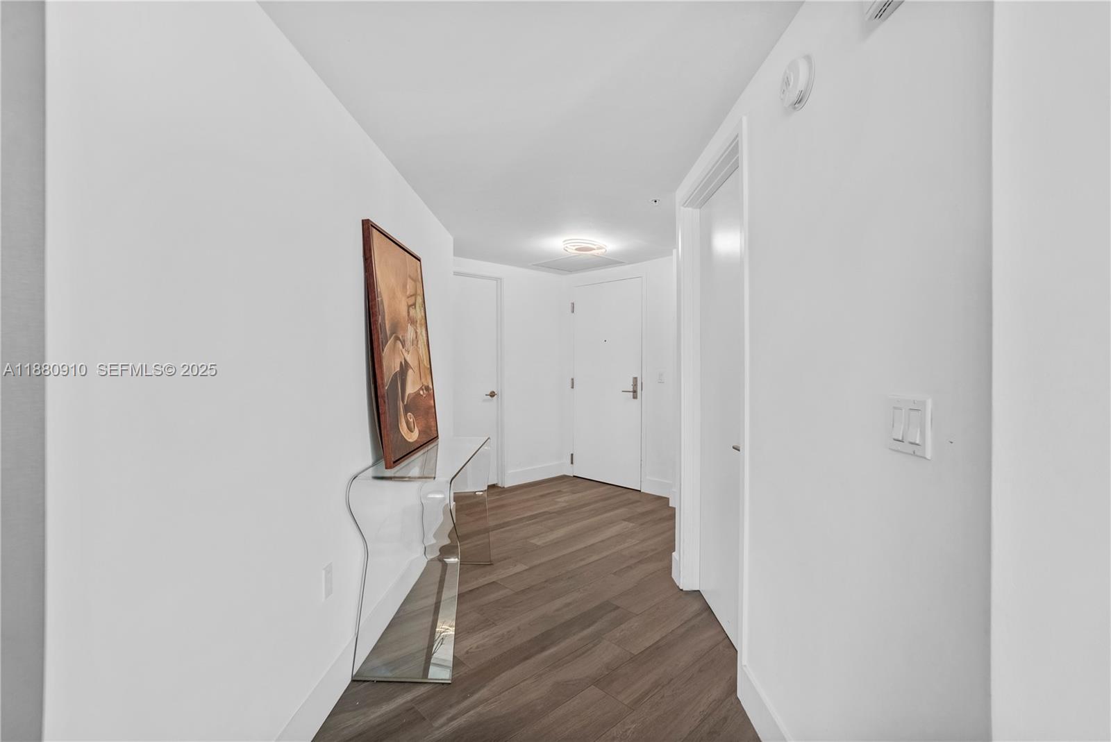 PARQUE TOWERS CONDO - Residential