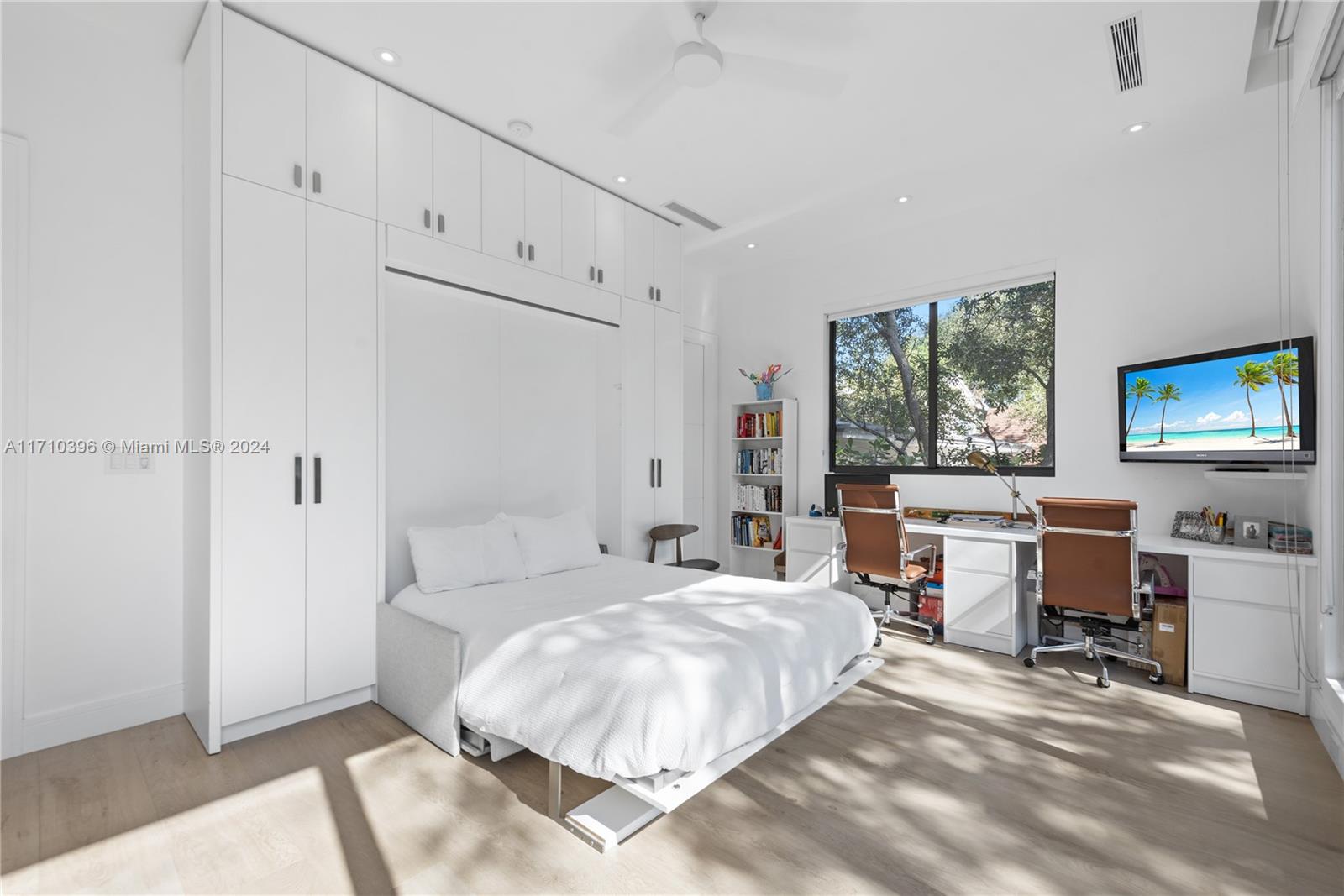 2975 JACKSON CONDO ASSOC - Residential