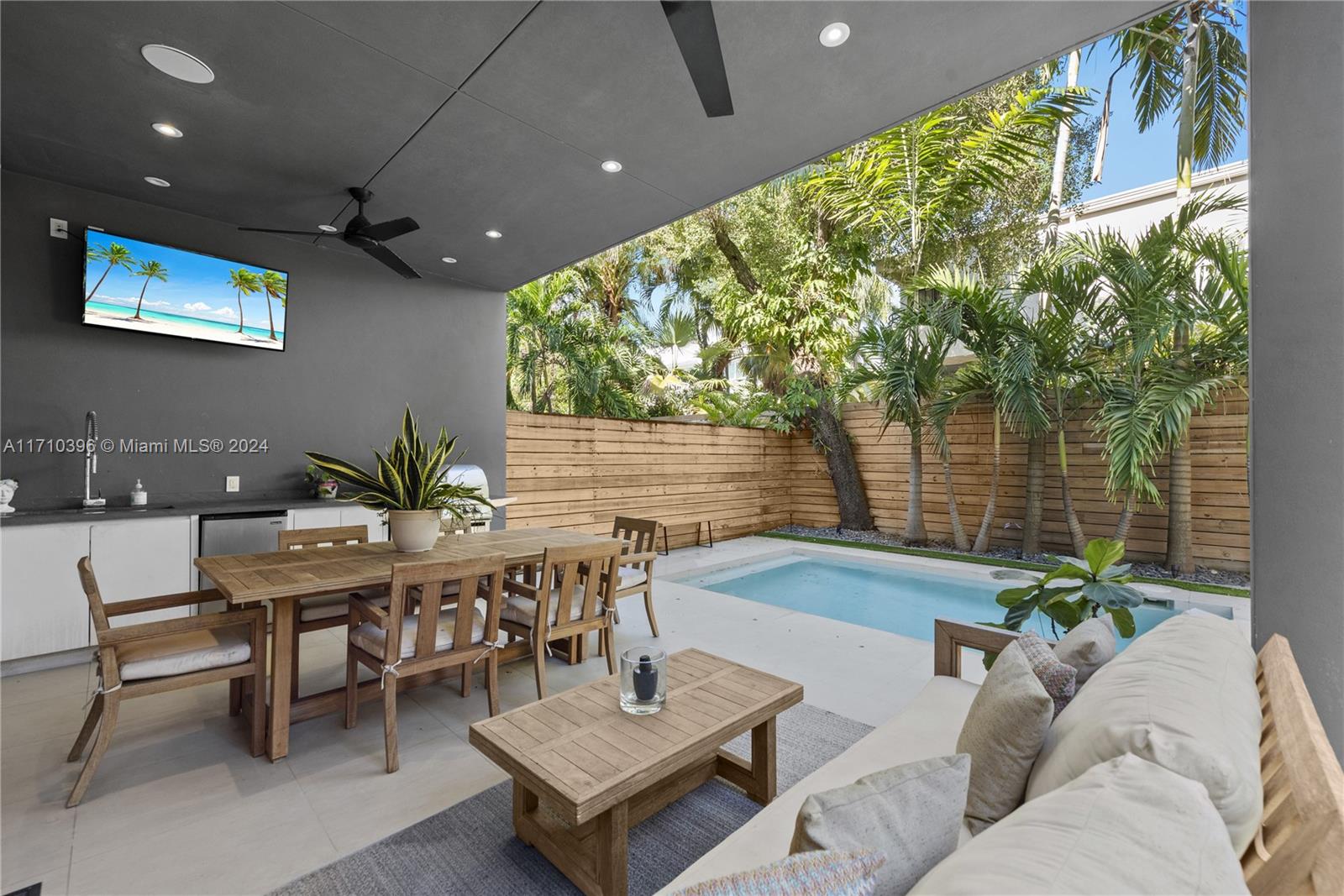 2975 JACKSON CONDO ASSOC - Residential