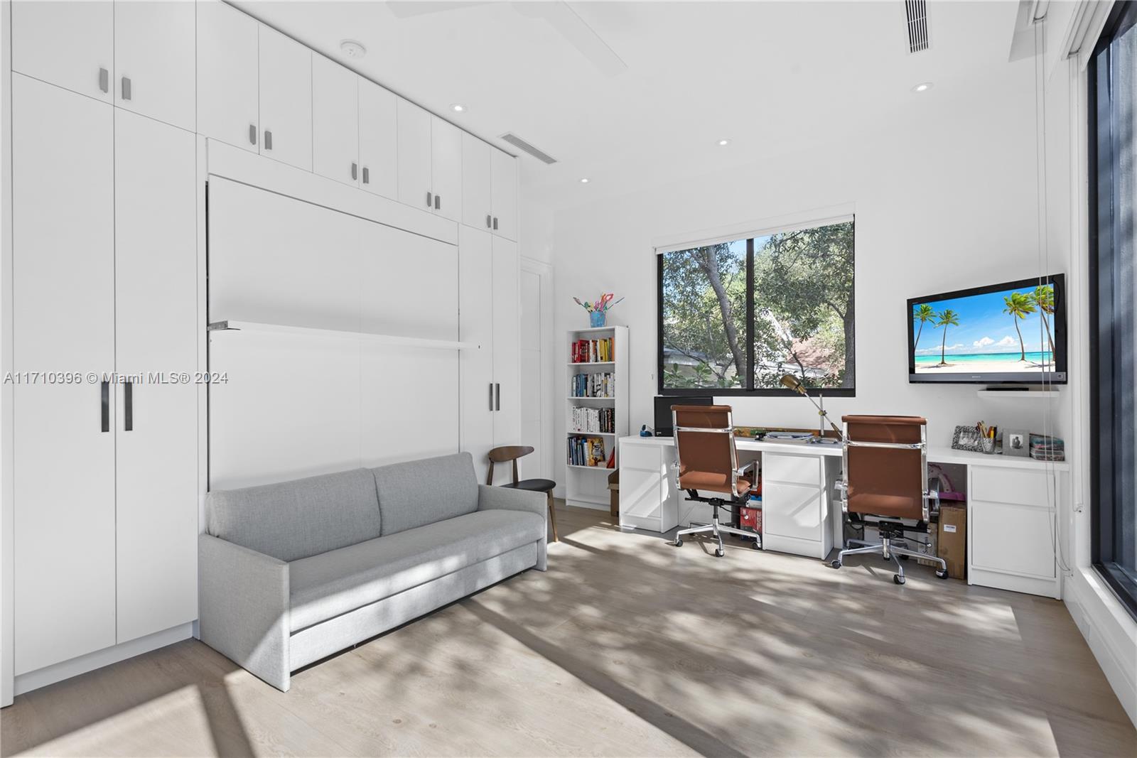 2975 JACKSON CONDO ASSOC - Residential