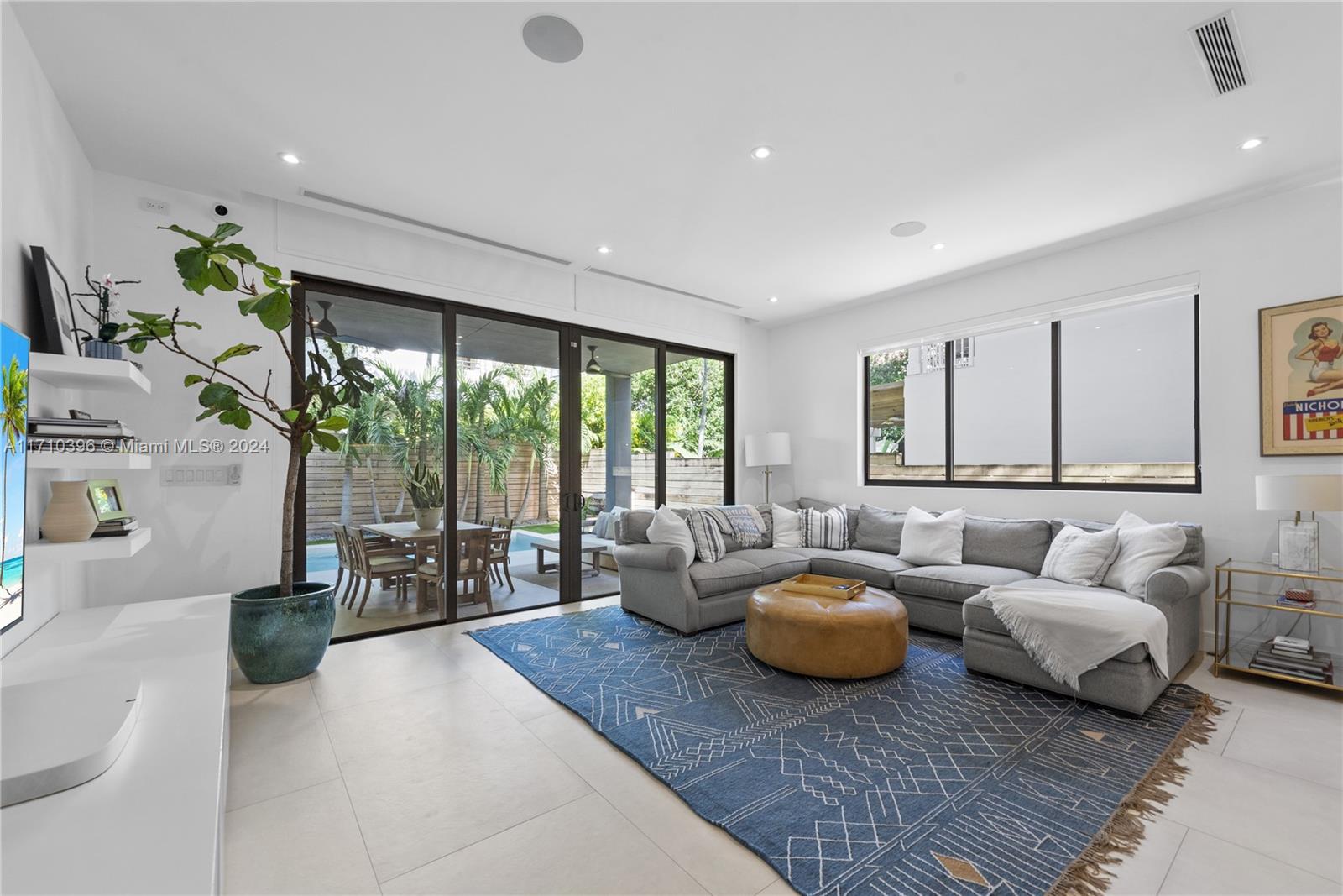 2975 JACKSON CONDO ASSOC - Residential