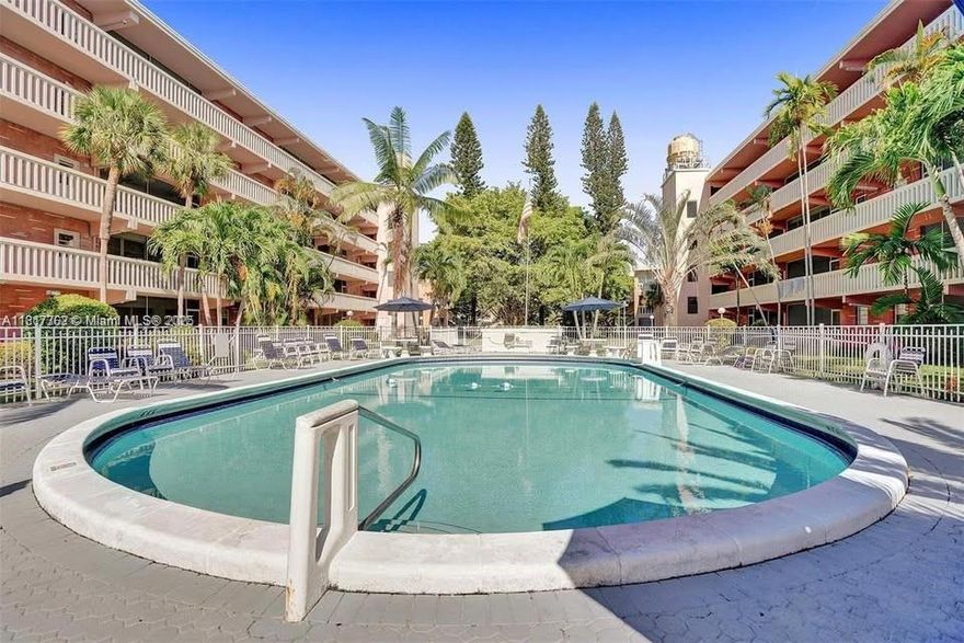 Escape to a tranquil oasis, mere minutes from the vibrant beach, shopping plazas, restaurants, and entertainment options in the heart of Hallandale Beach City! Welcome to this stunning boutique community, where lush tropical landscaping and a serene pool area surround your private patio, creating the perfect retreat from the hustle and bustle. And with its prime location east of US1, you'll be just a short drive from the beautiful beaches, Gulfstream Park, and Aventura Mall. Contact us today to schedule a viewing and make this stunning property yours. New kitchen.