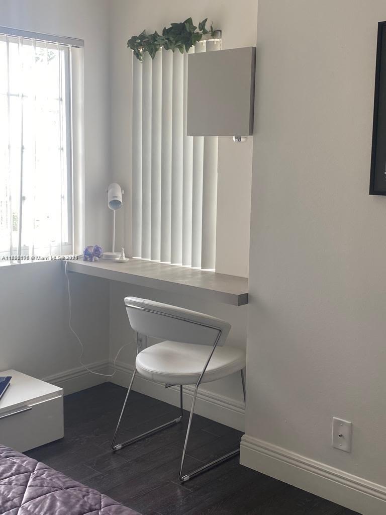 SECTORS 3 & 4 BOUNDARY PL - Residential Lease