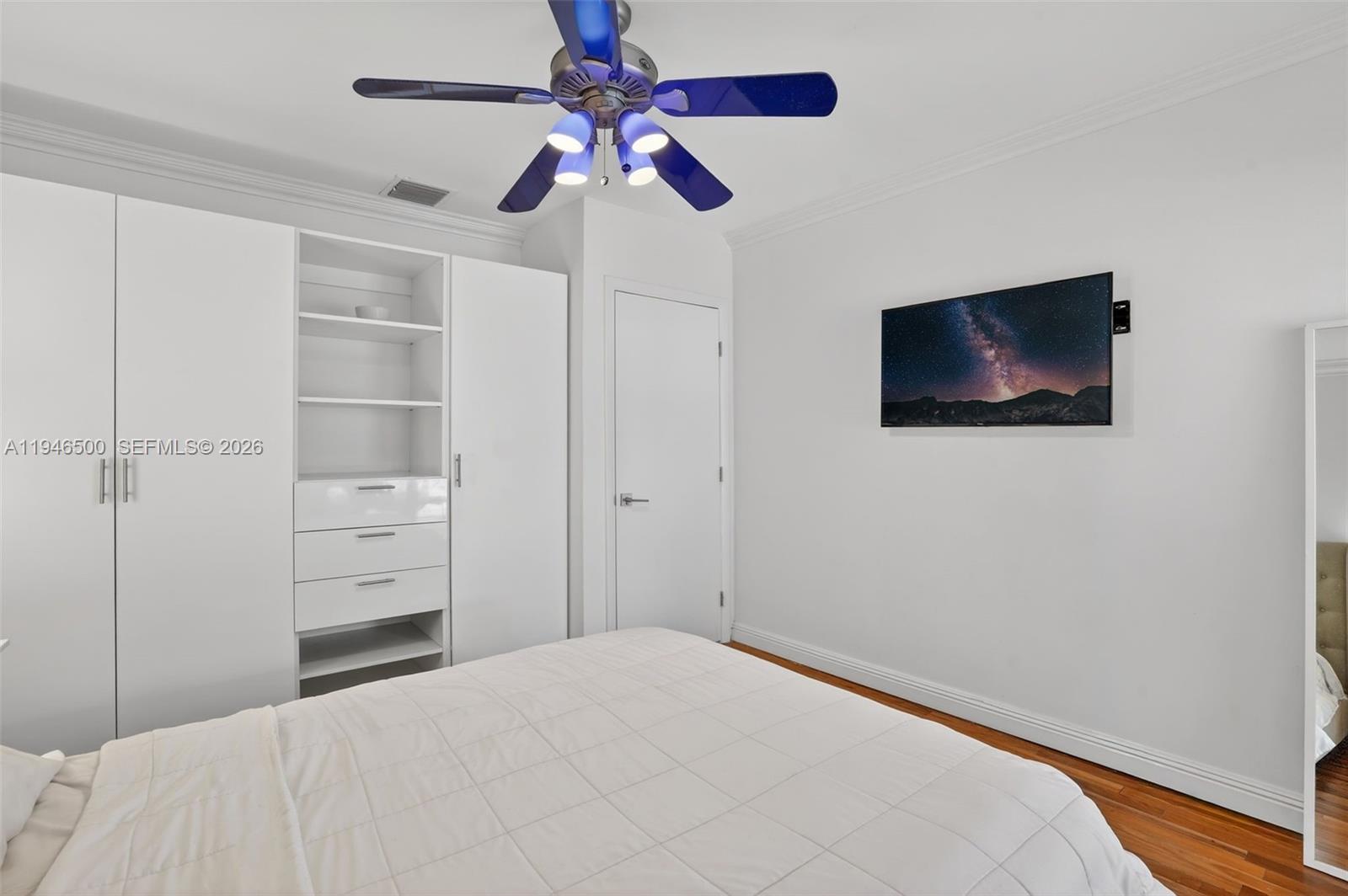 HOLLYWOOD HILLS AMEN PLAT - Residential