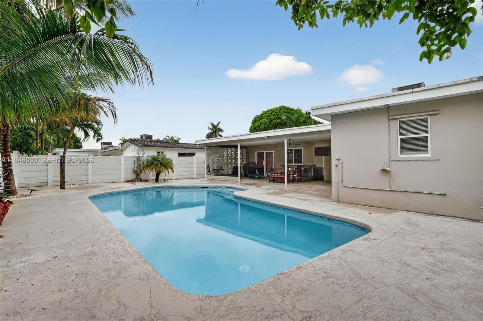 HOLLYWOOD HILLS AMEN PLAT - Residential