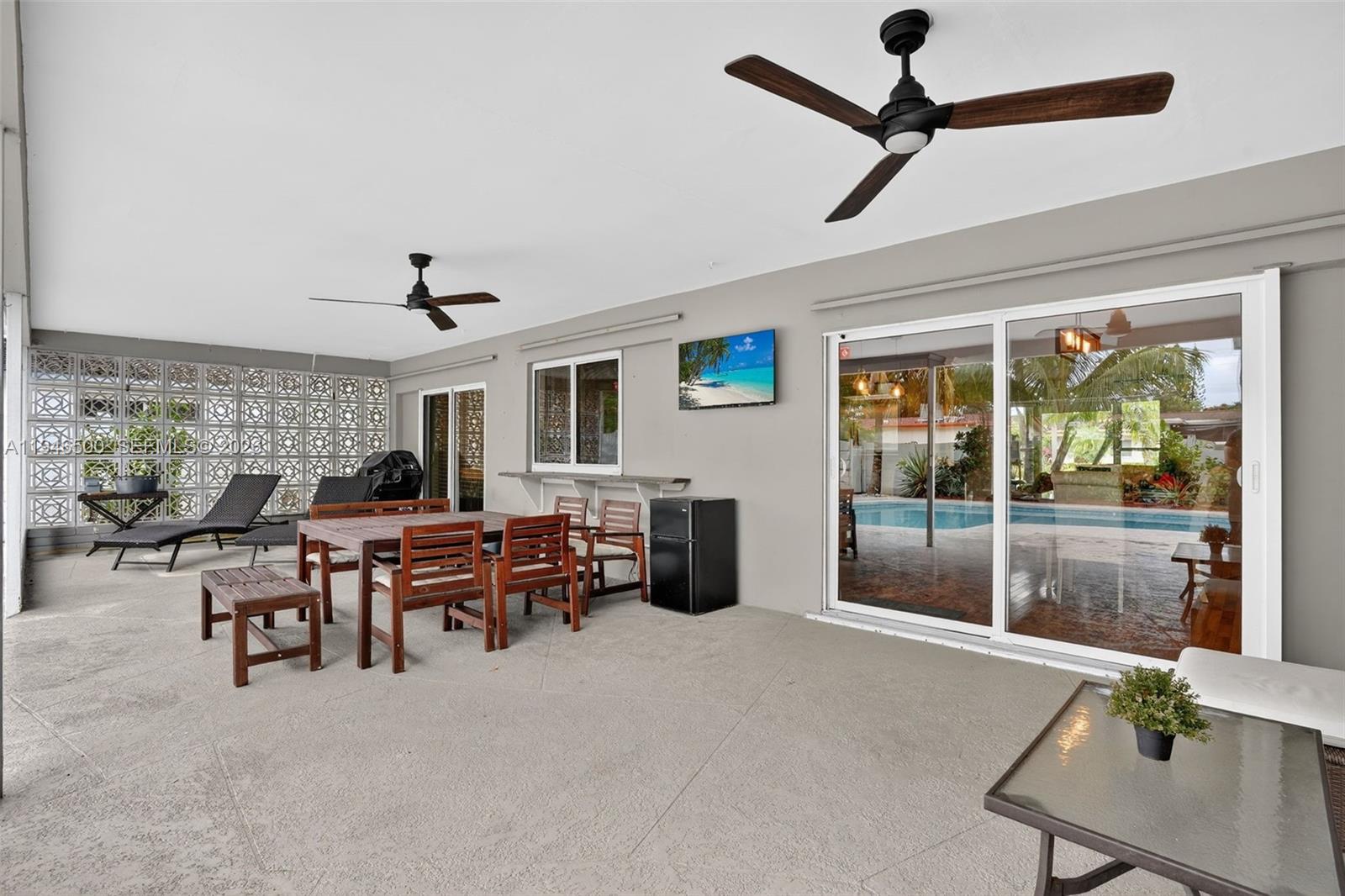 HOLLYWOOD HILLS AMEN PLAT - Residential